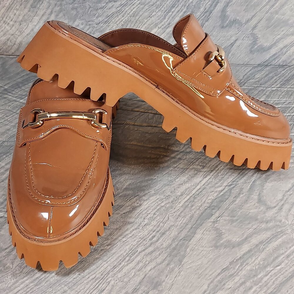 GB Gianni Bini Hold On Chestnut Brown Platform Loafers Mules Chunky Heels Size 9
